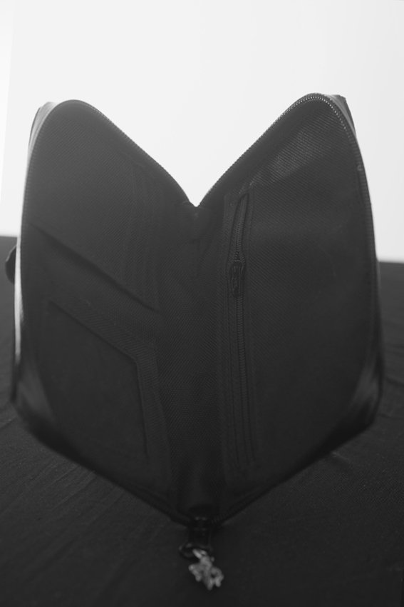Razor Edge Purse or Tabakpouch